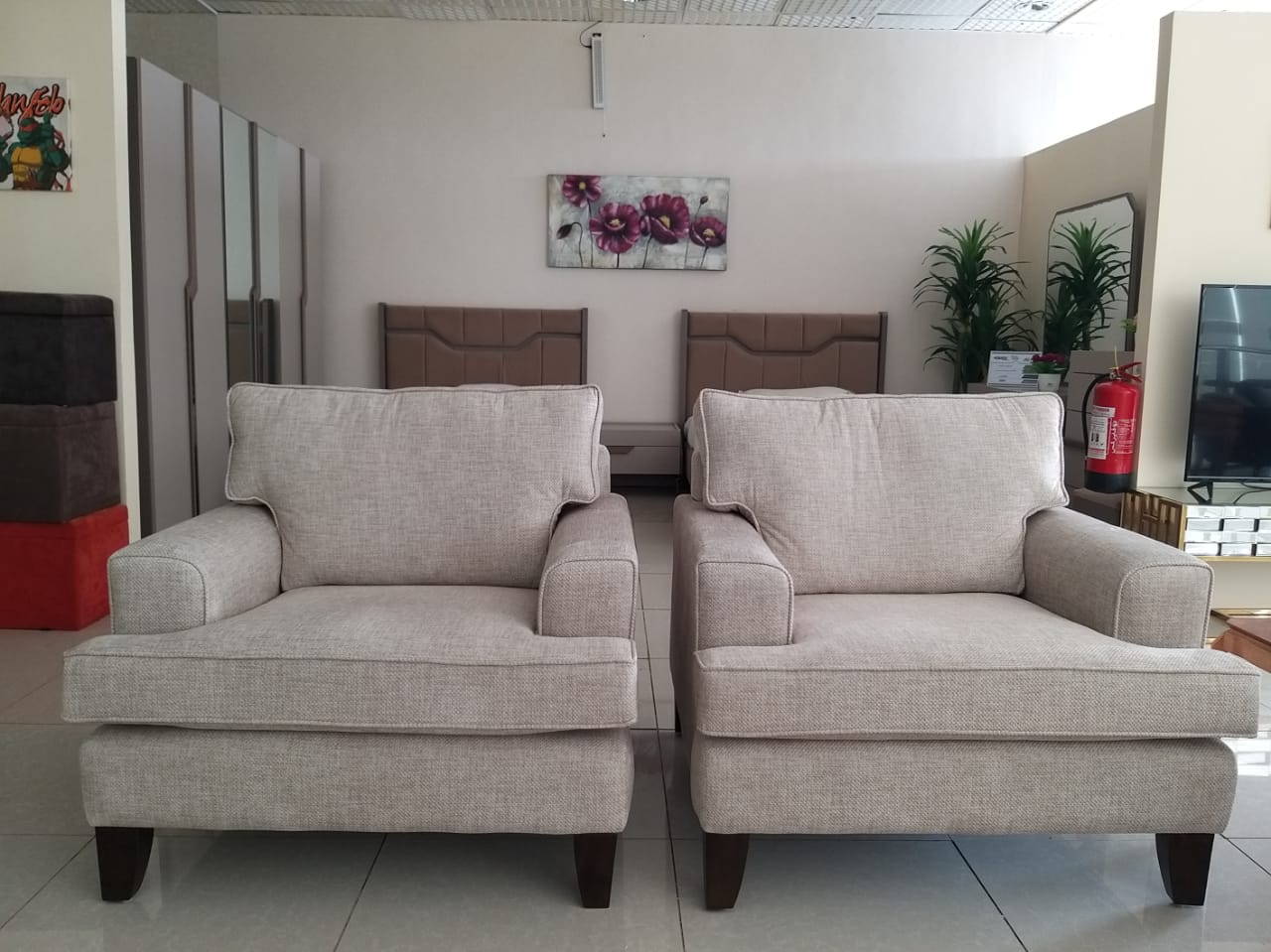 طقم .كنب أردني 3+3+1+1 كنبة موف+كنبة+2كرسي بيج فاتح