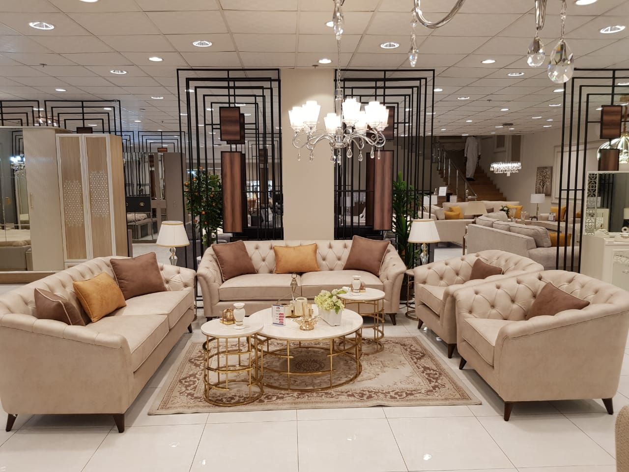 طقم كنب أردنى 3+3+1+1 لون بيج