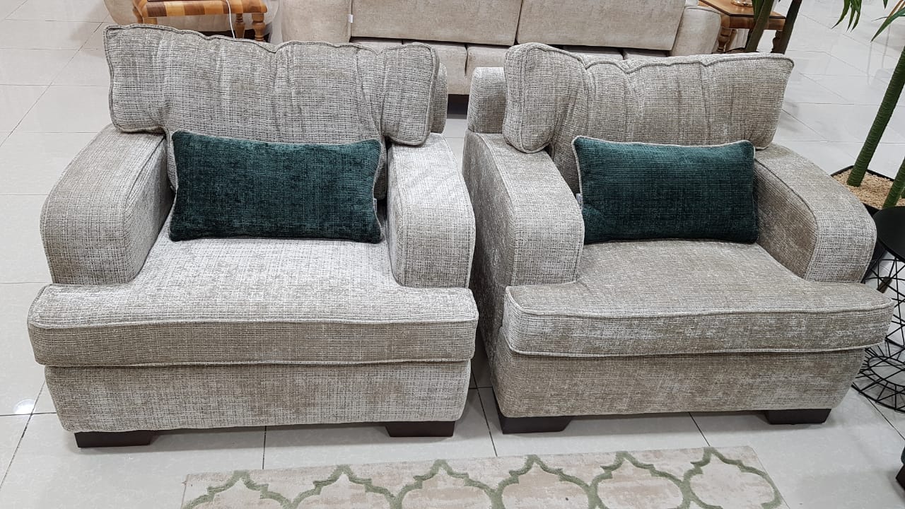 طقم كنب أردنى 3+3+1+1 (كنبة أخضر زيتى+كنبة+2كرسى بيج)