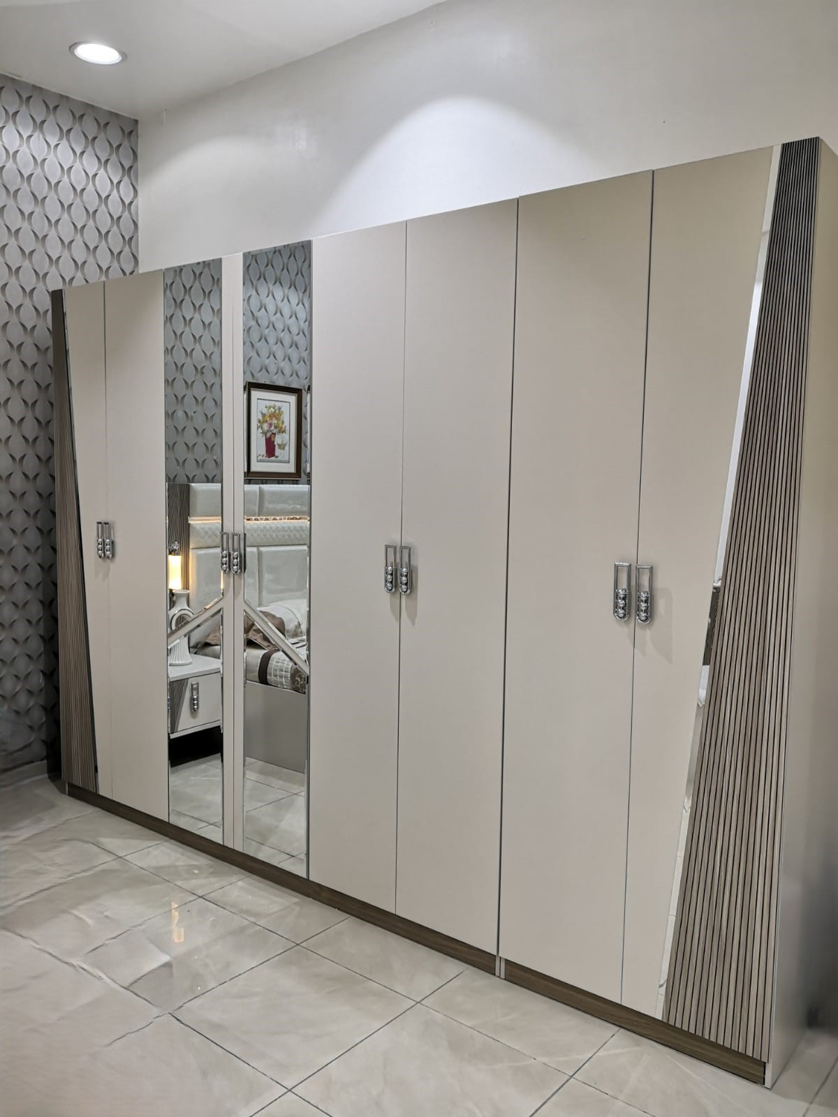 غرفة نوم صيني 200*200 (8قطع) لون بيج+خشبي