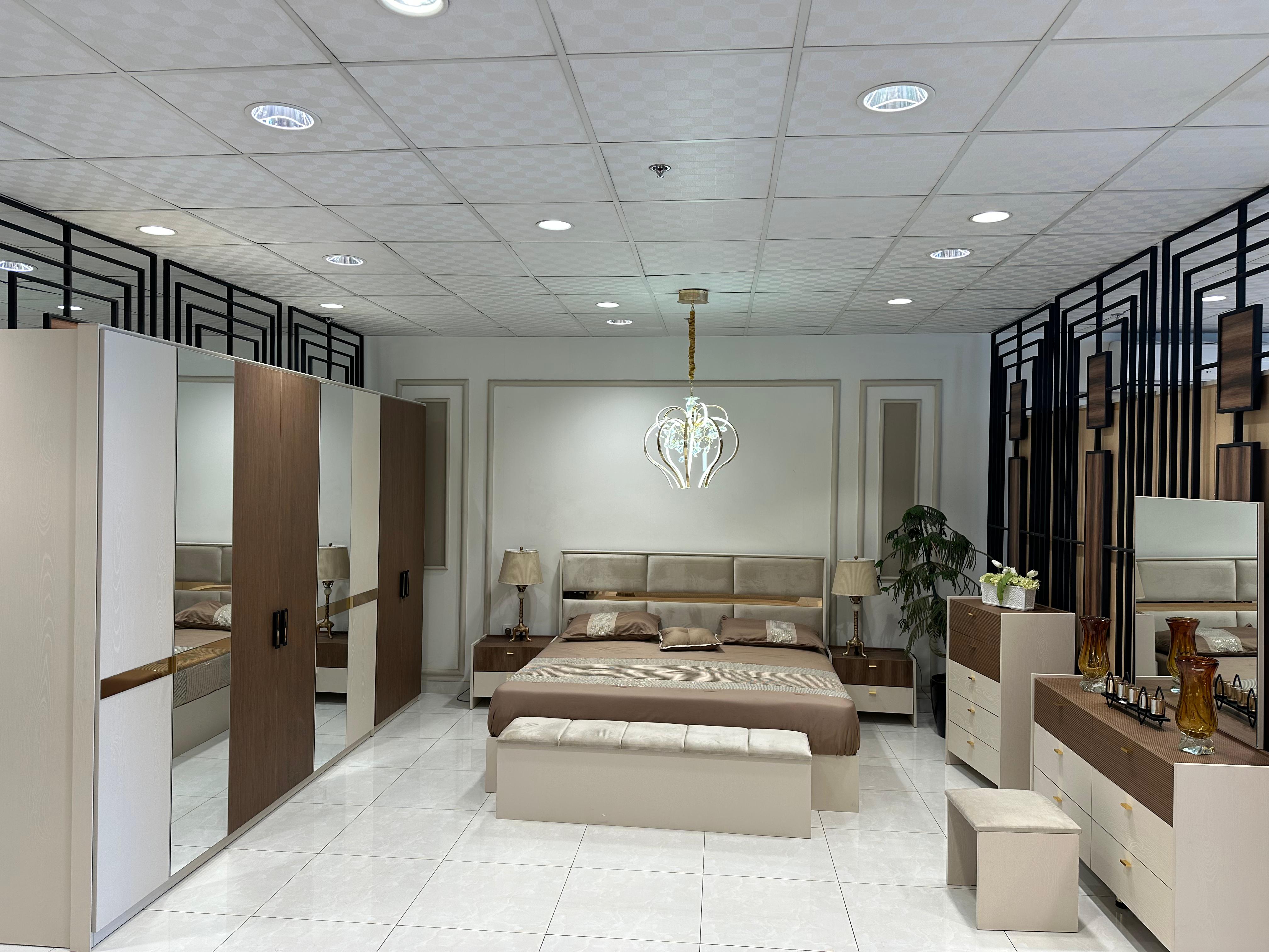 غرفة نوم تركي 200*200(9قطع) لون بيج+بني (اضافي دولاب 2درفة+أريكة)