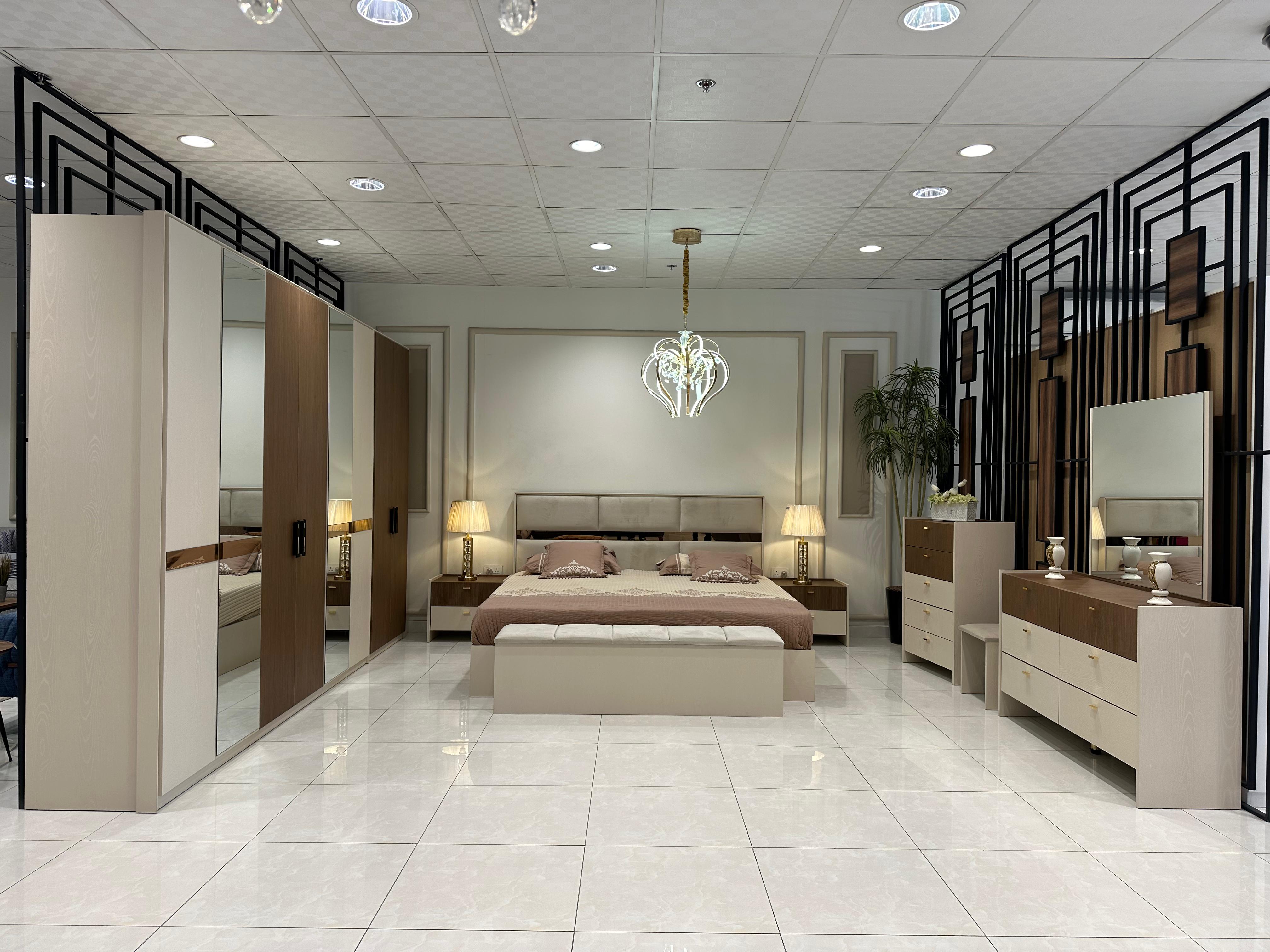 غرفة نوم تركي 200*200(9قطع) لون بيج+بني (اضافي دولاب 2درفة+أريكة)