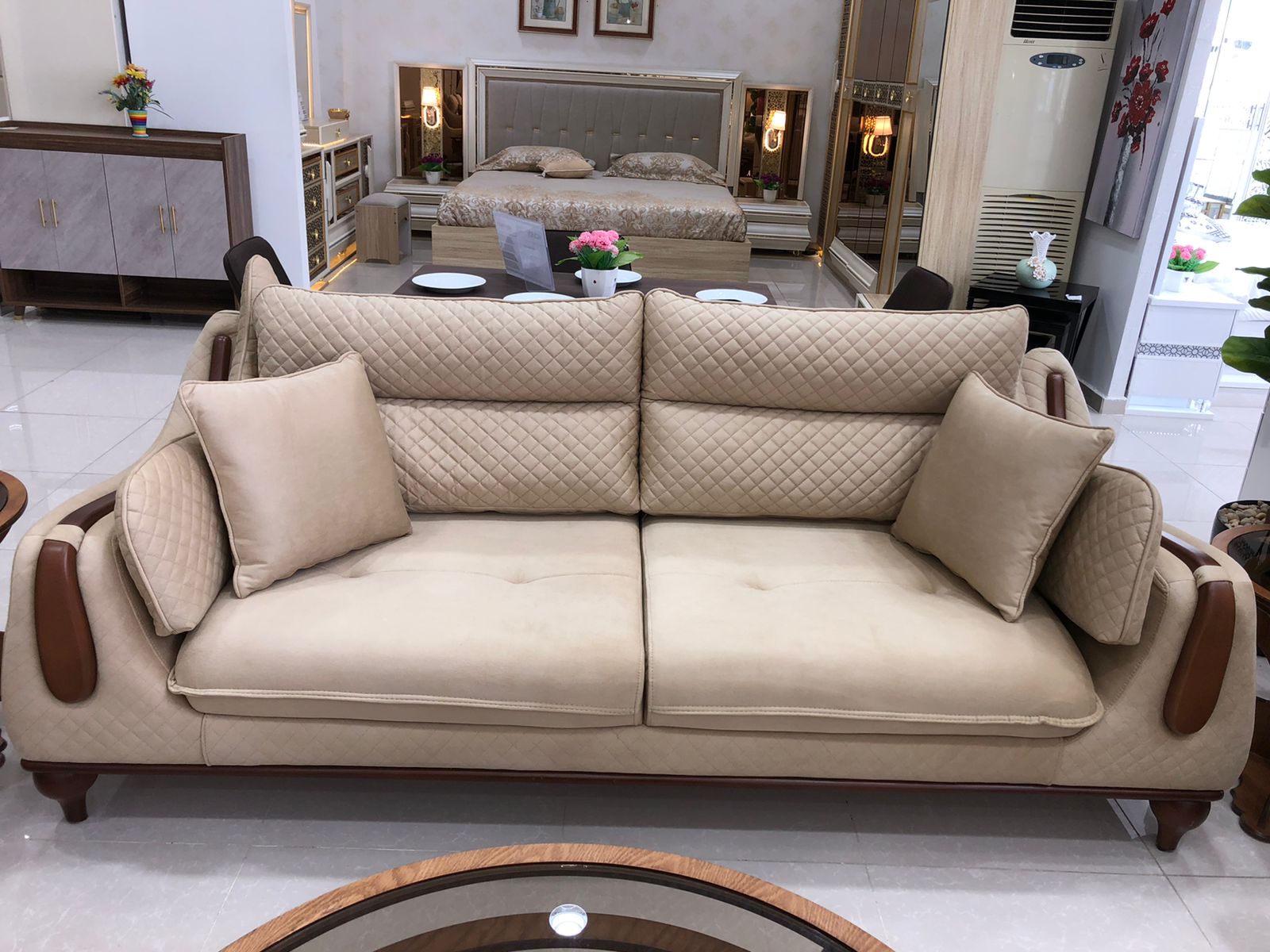 طقم كنب مصري 3+3+1+1 لون بيج