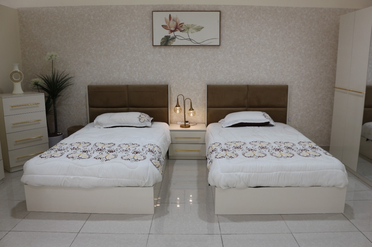 غرفة نوم تركي شبابي 120*200 دولاب 6 باب لون كريمي