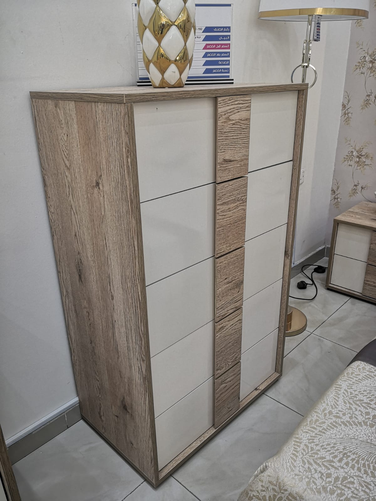 غرفة نوم تركي 200*200 (8قطع) لون بيج+خشبي (اضافي أريكة)