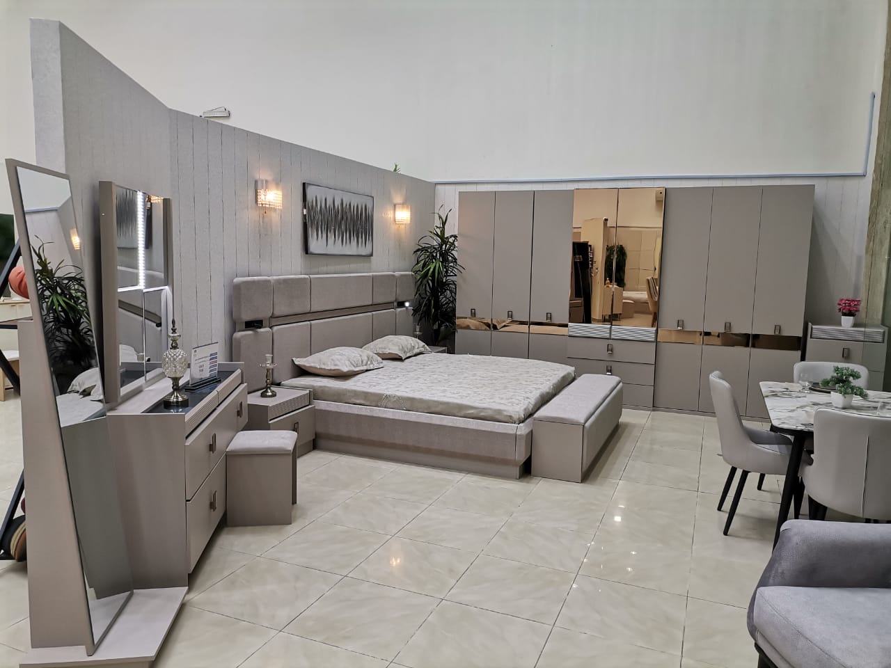 غرفة نوم تركي 200*200 (10قطع) بتخزين لون رصاصي