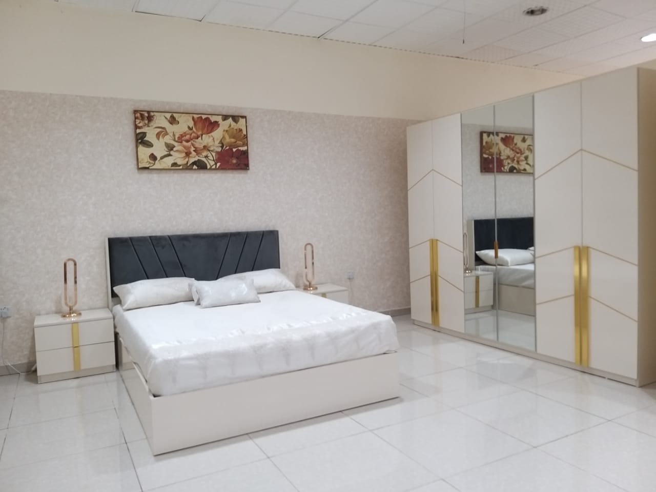 Family Home ZARA BEDROOM/150 Furniture and furnishings in Madima