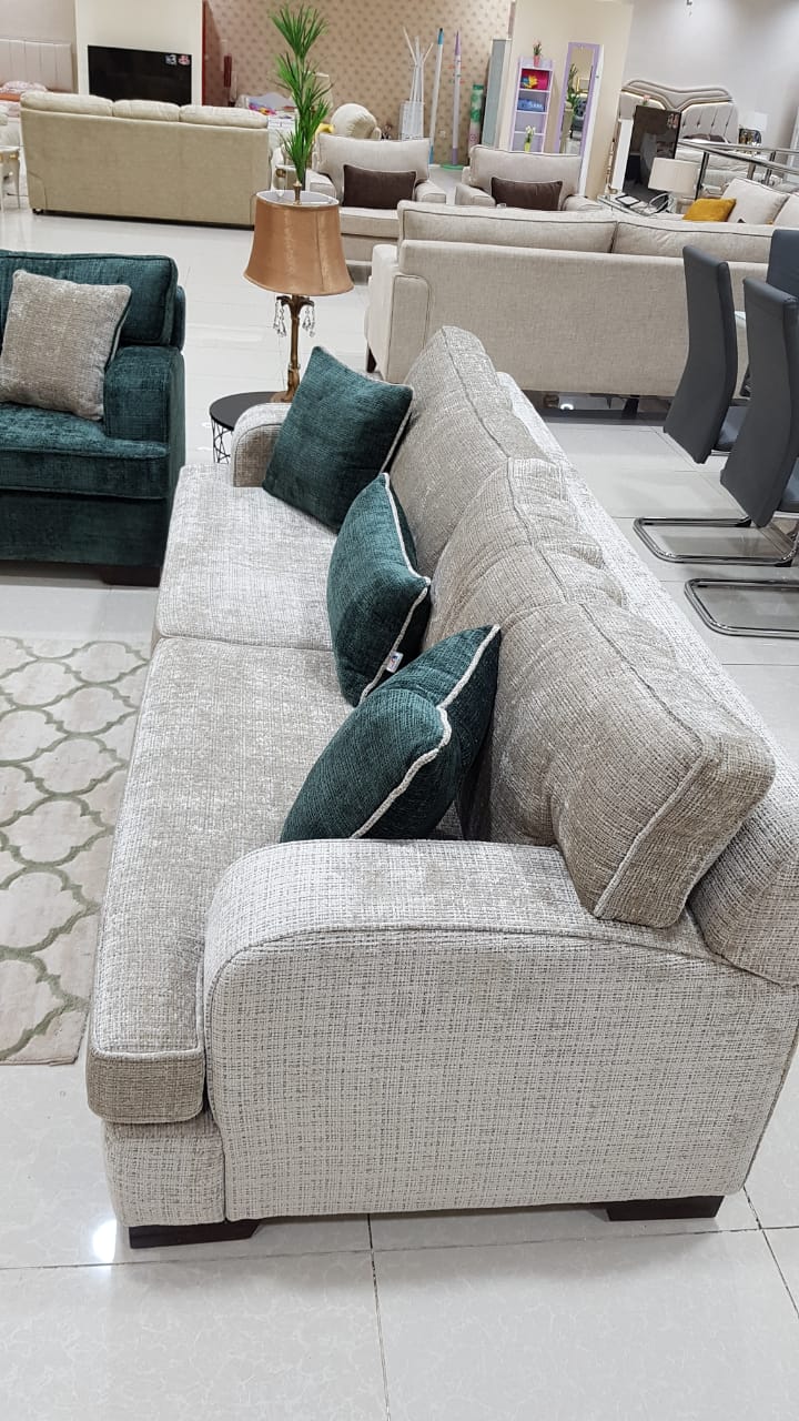 طقم كنب أردنى 3+3+1+1 (كنبة أخضر زيتى+كنبة+2كرسى بيج)